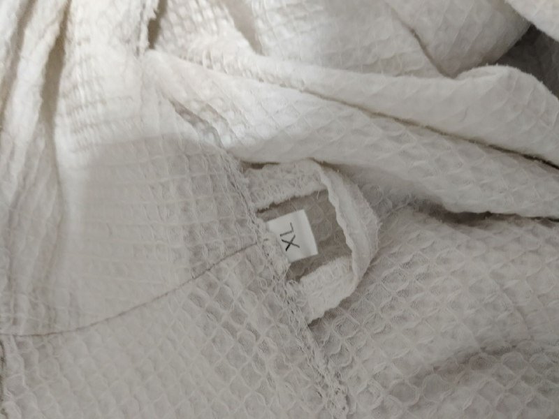 Два банных полотенца и вафельный халат с органайзерами 4