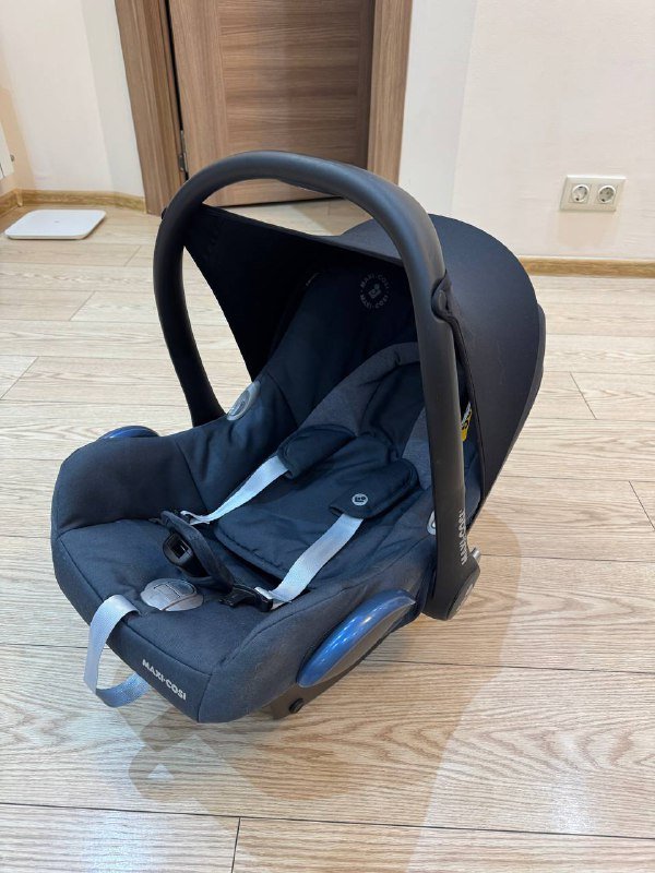Автокресло Maxi-Cosi CabrioFix 0+ (0-13 кг) 3