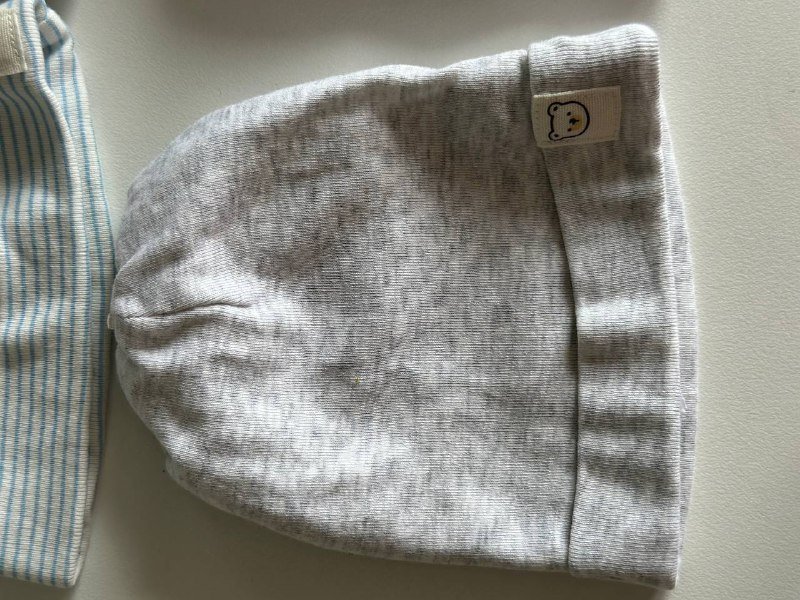 Набор из двух детских шапочек 0-3 мес 3