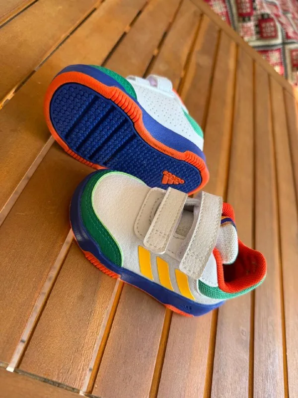 Детские кроссовки Adidas, размер 19 1