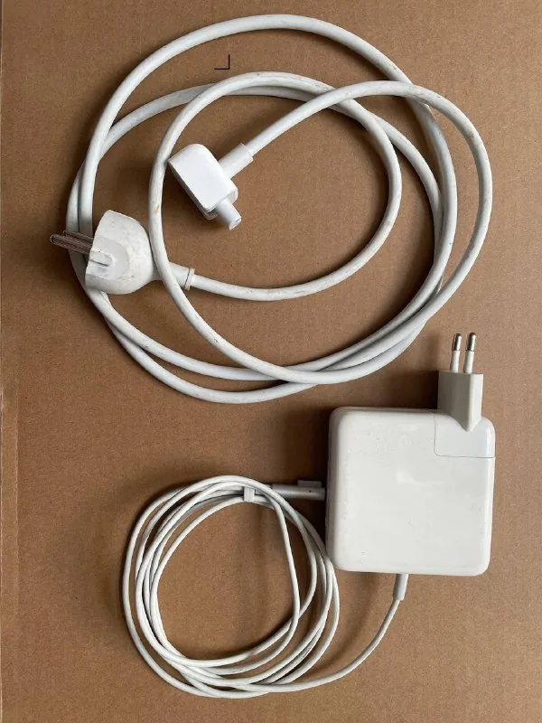 Блок питания Apple A1344 и кабель 1.8 м