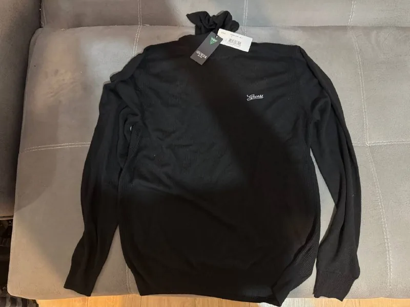 Водолазка Guess, лонгслив Guess, толстовка Guess, футболка Armani Exchange 1