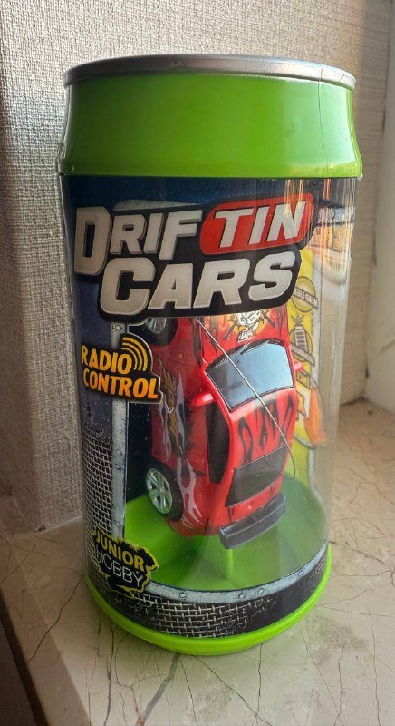 Машинка на пульте управления