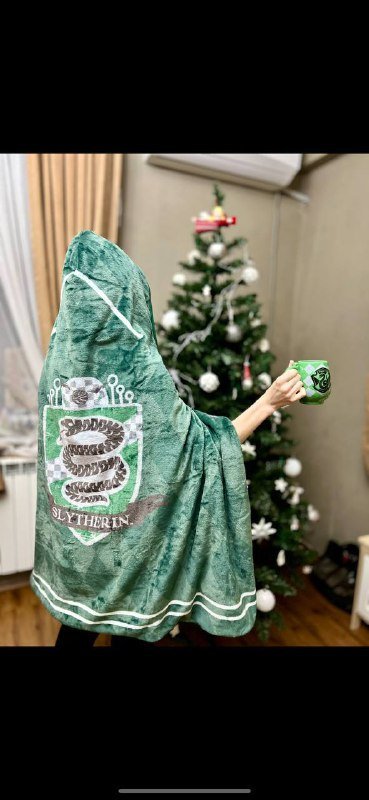 Серебряное платье, Плед Harry Potter, Леопардовая кофта, Хлопковая юбка, Цветочное платье, Яркое платье, Зимний пуховик, Пушистый свитер, Вязаное платье, Хлопковый свитер 2