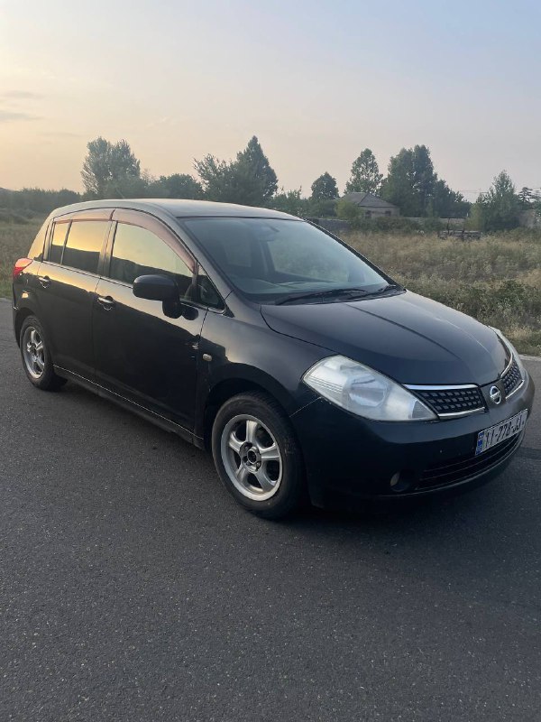 Nissan car