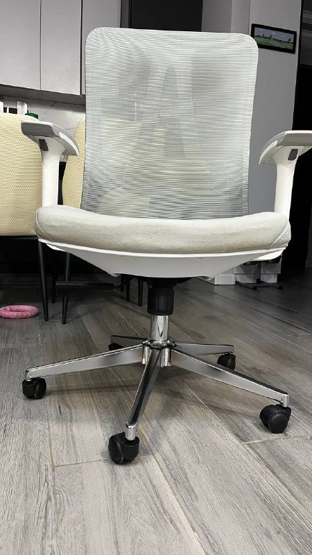 Офисный стул 3