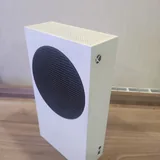 Xbox Series S 512 GB с двумя геймпадами 2