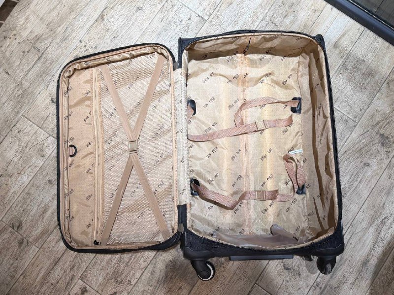 Чемодан Sun Polo размер М 4