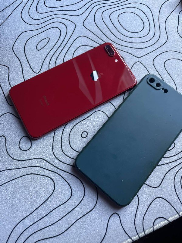 iPhone 8 Plus, Oculus Rift S VR 4