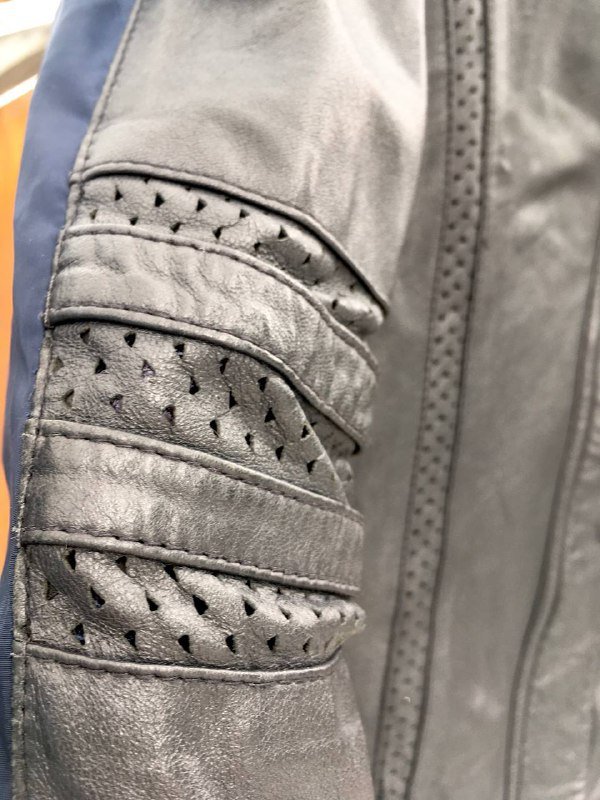 Кожаная куртка женская размер S 3