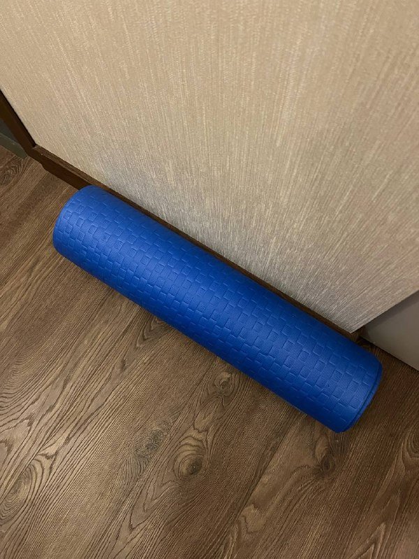 Коврик для йоги и занятий спортом 2