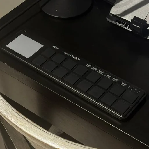 KORG NANOPAD 2 MIDI контроллер