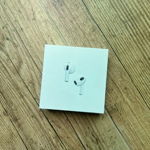 AirPods 3