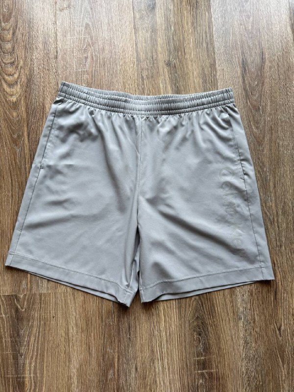 Шорты Calvin Klein, Fox Racing, Champion, Oakley, Ed Hardy, The North Face, Nike, Berghaus, Carhartt