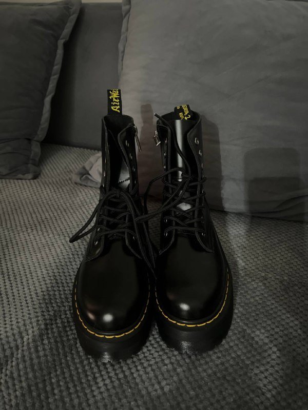 Ботинки Dr. Martens на высокой подошве, размер 39