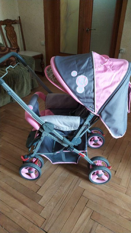 Легкая детская коляска с козырьком и фиксацией колес 2