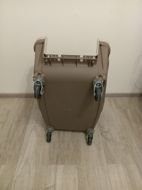 Собачий авиабокс переноска на колёсах до 30 кг 2