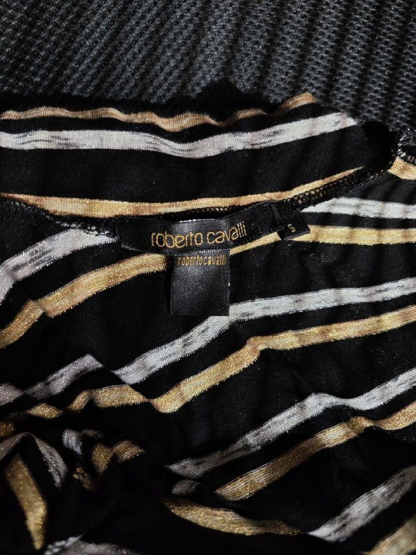 Кофта Roberto Cavalli в готическом стиле, размер S 6