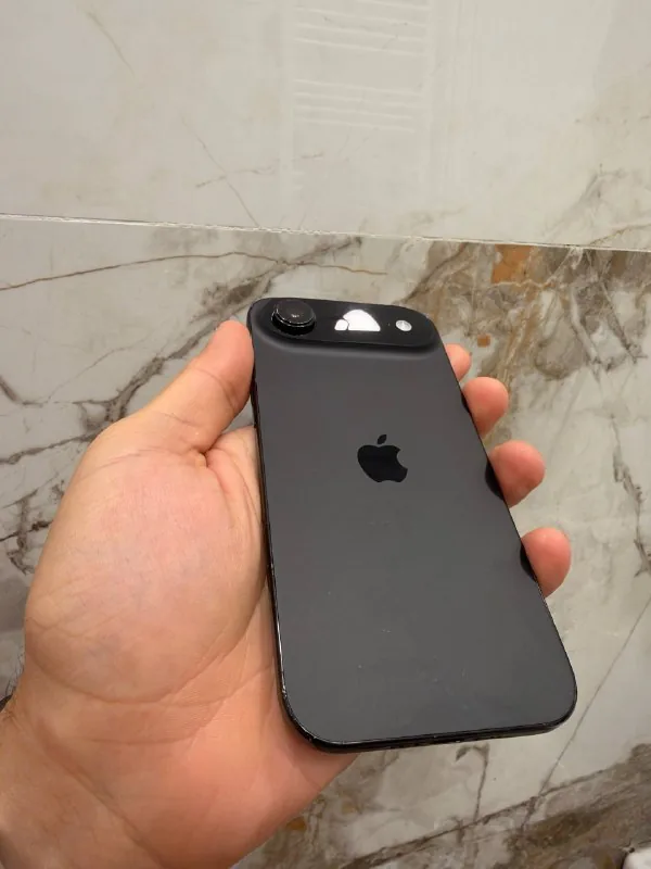 iPhone Air 1