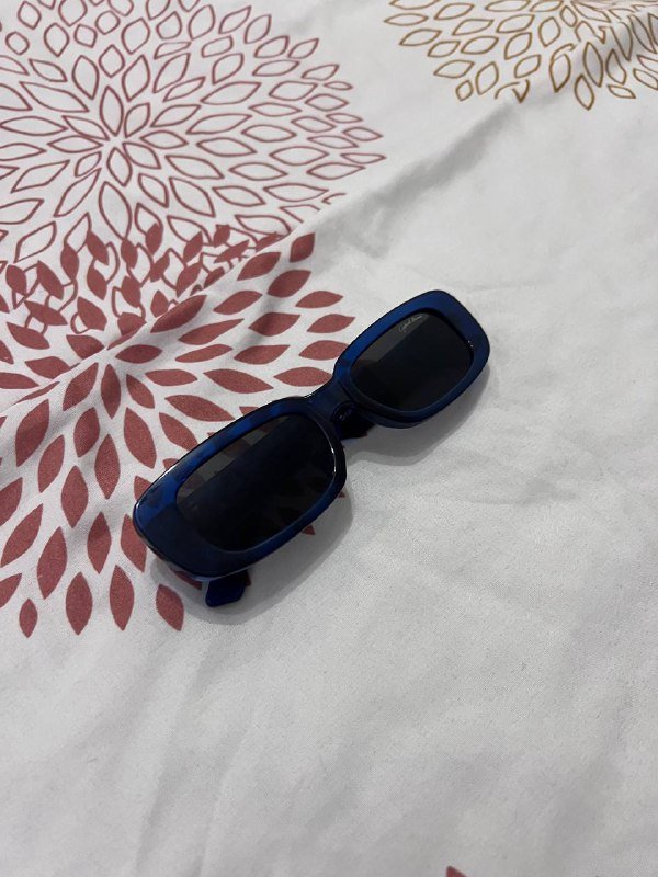 Очки, юбка, платья, брюки, корсет, рубашка, джинсы