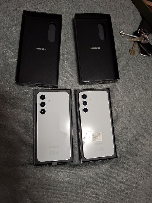 Samsung Galaxy S24 FE 8/128GB 2