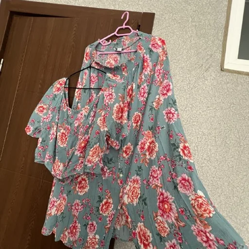 Женский костюм