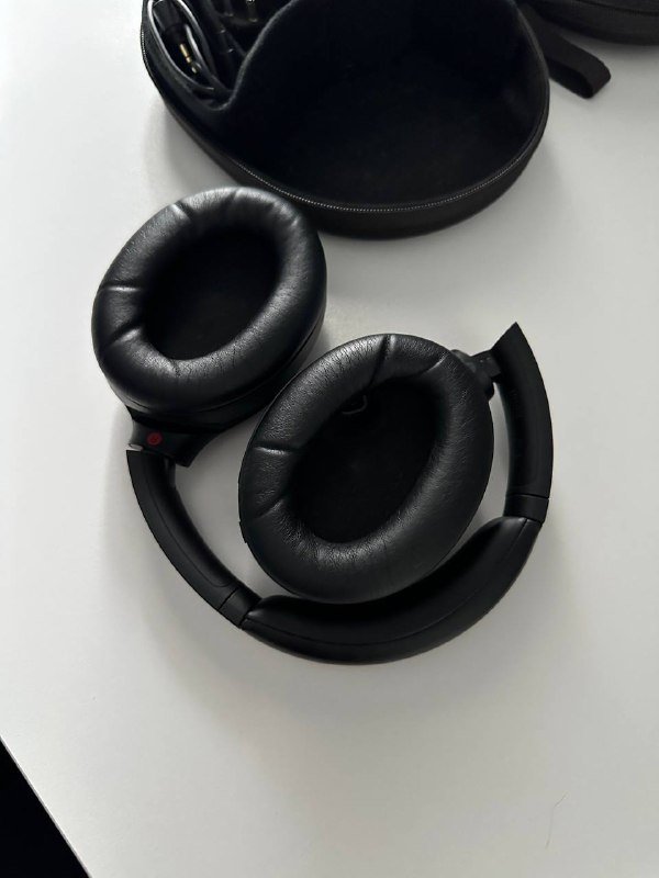 Наушники Sony WH-1000XM4 2