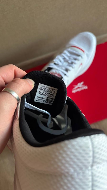 Кроссовки Reebok Energen Tech 2 43 размер 4