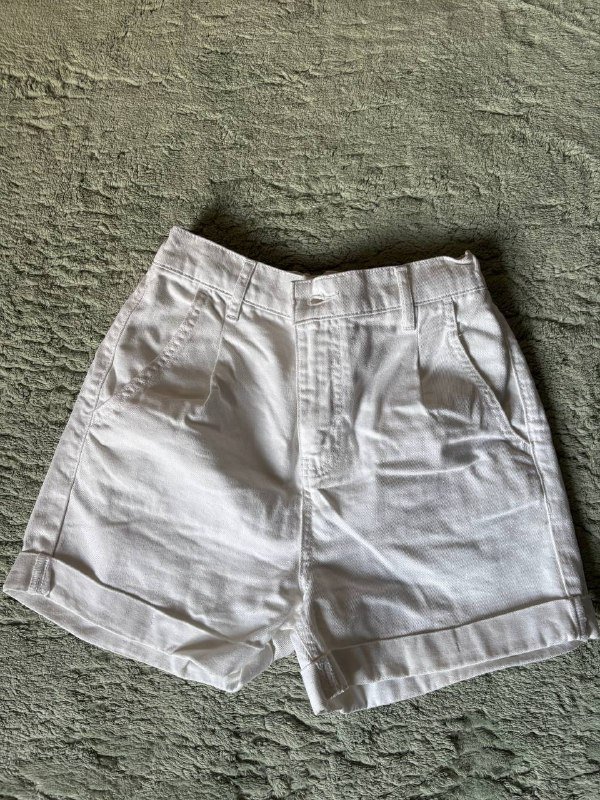 Джинсы и шорты маленьких размеров 6