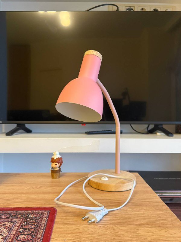 Лампа настольная, Фен Франко FHD-1238, Стайлер Tuvio, Органайзер настольный, Пластинка Starboy The Weekend