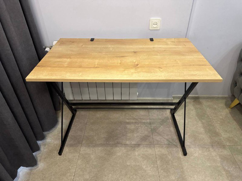 компьютер, монитор, кресло, лампа, стол 4