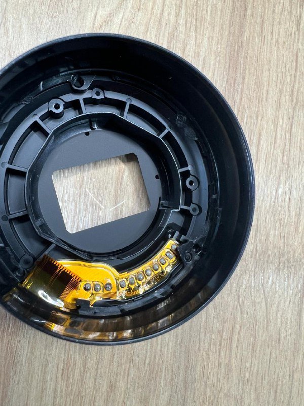 Объектив Canon rf-s 18-150mm f/3.5-6.3 для деталей 3