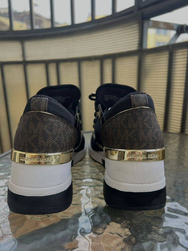 Кроссовки Michael Kors размер 37,5 3