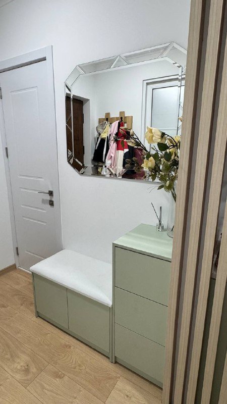 Шкаф для прихожей, зеркало 3