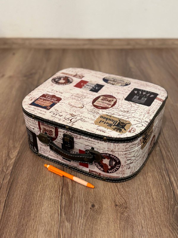 Декоративный чемоданчик для хранения и декора