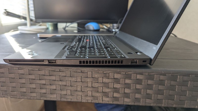 Ноутбук Lenovo ThinkPad T590 4
