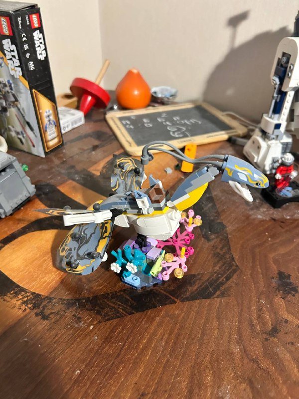 Коллекционный лего с постройками и минифигурками 7