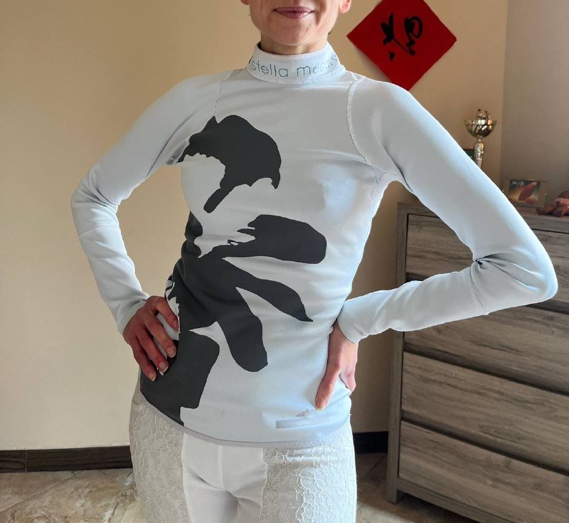 Водолазка Adidas, Брюки Calzedonia, Сарафан, Рубашка, Шорты, Пиджак 5