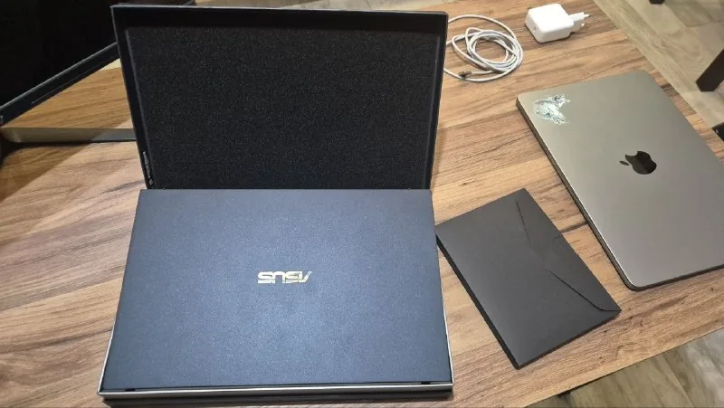 ASUS Expertbook ноутбук 1