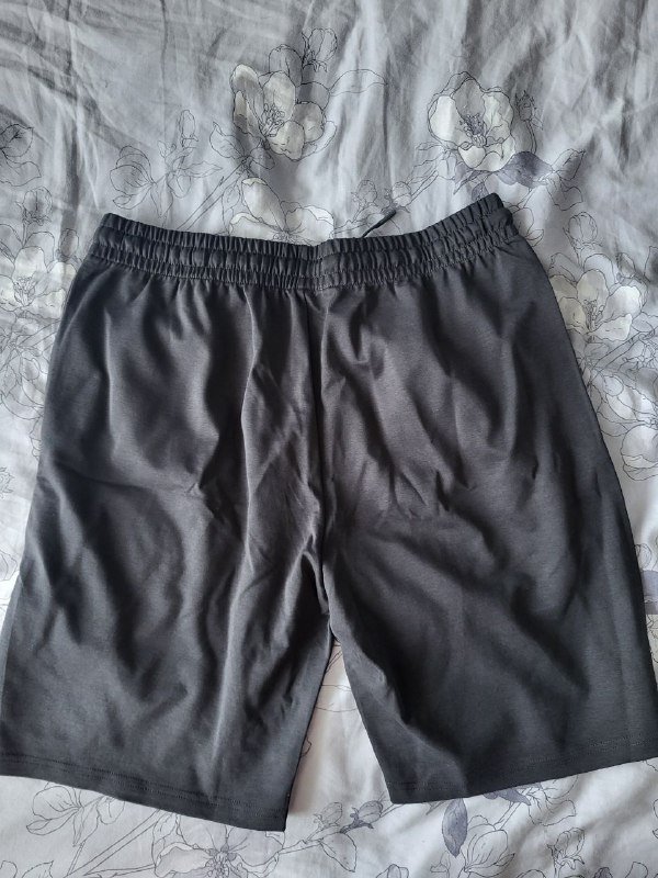 Мужские шорты размер XL