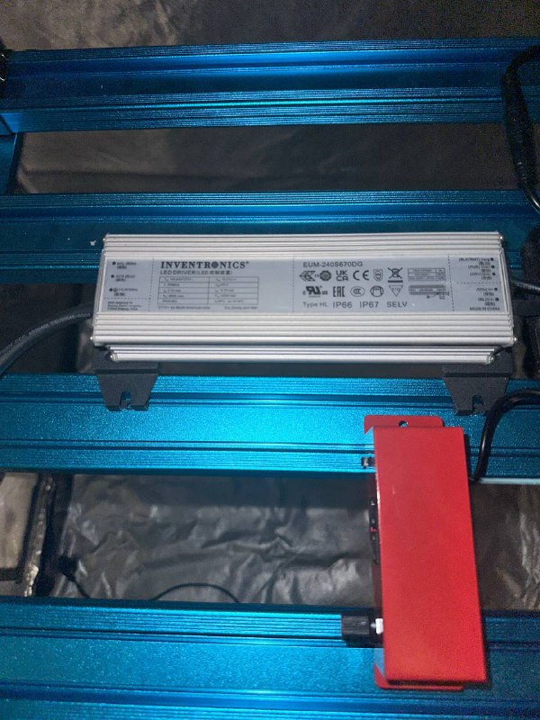 Лед лампа на 240w 3