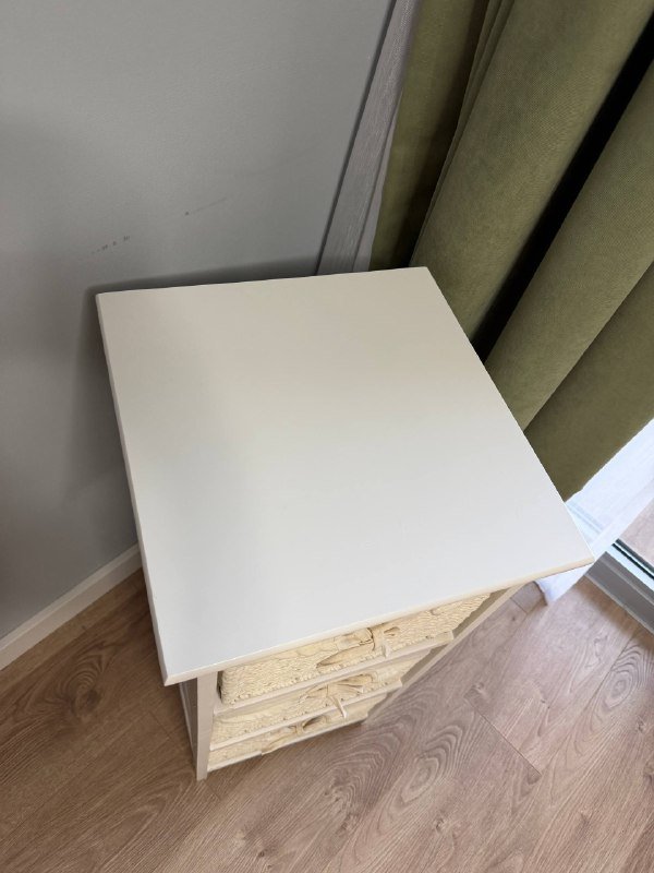 Сталлаж/тумба, настольная лампа 5