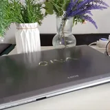 Sony VAIO ноутбук, SSD 240 GB, HDMI кабель, тюльпаны 2