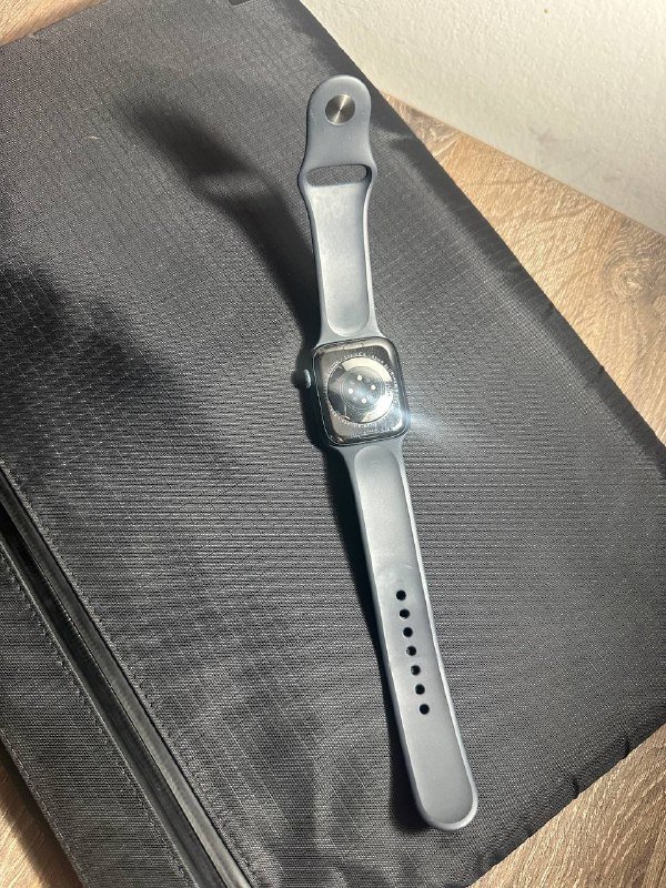 Apple watch 8 45mm 3