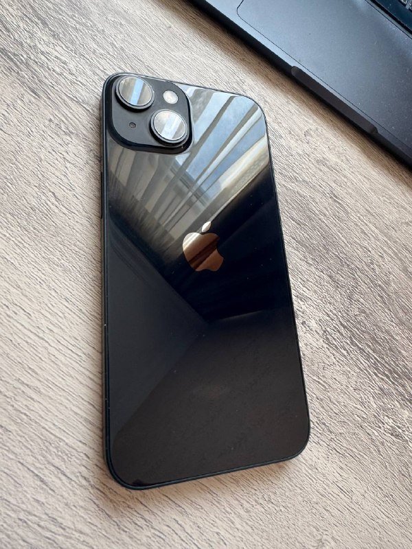 iPhone 14 на 128 ГБ 2
