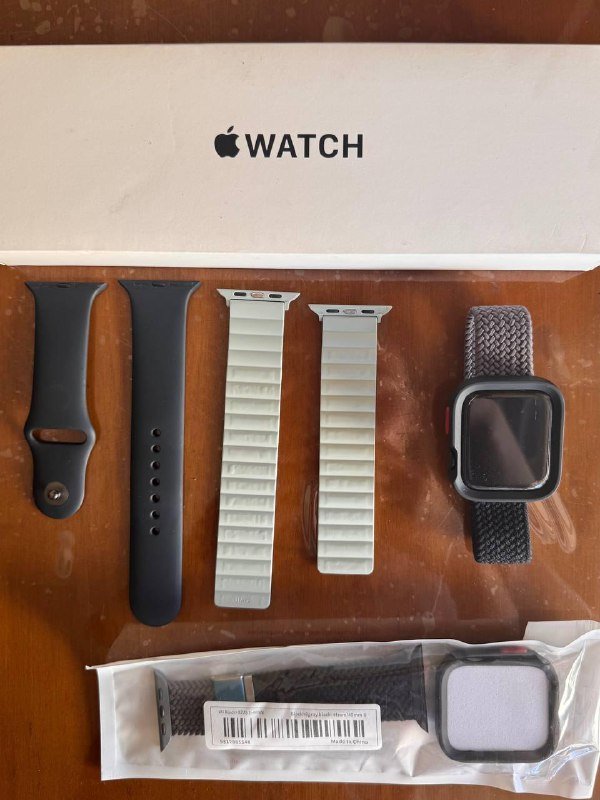 Apple watch SE Gen 2 44mm Midnight с аксессуарами 4