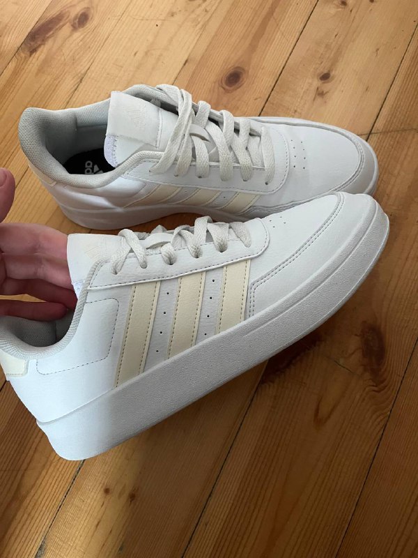 Кроссовки adidas beakned 2.0 оригинал 40 р
