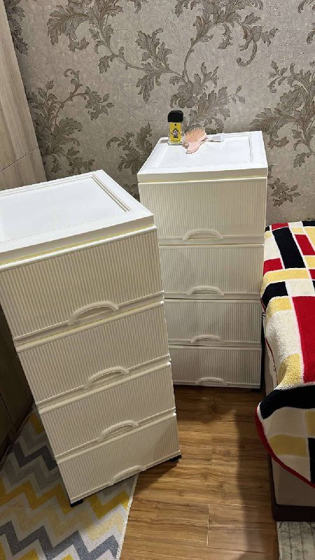 Пластиковый шкаф с ящиками