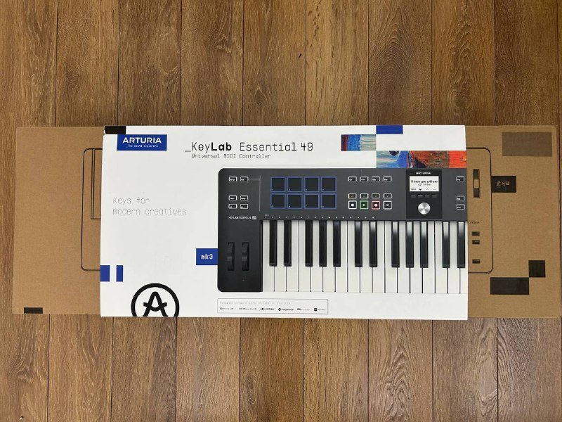 MIDI контроллер Arturia KeyLab Essential 49 MK3 3