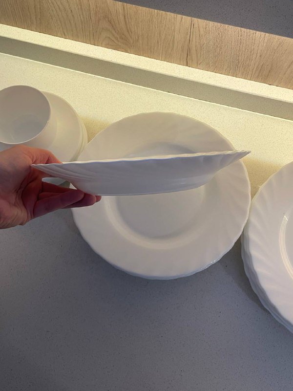 Набор посуды из 6 тарелок, 6 чашек, набор для специй 4